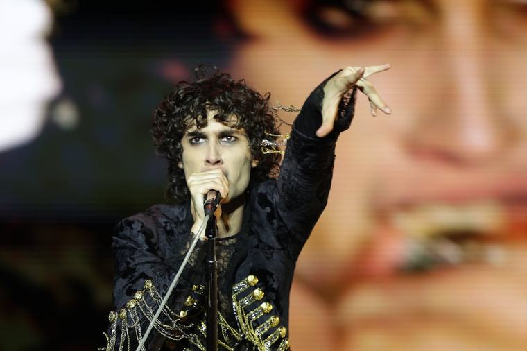 Sombr at Electric Picnic: Wild night includes singalong Zombie in Cranberries mash-up