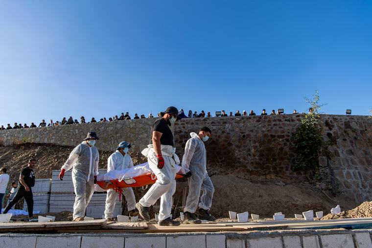 Violent scenes in Ceuta as Madrid struggles with migrant crisis