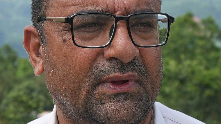 School principal saved at least 900 pupils during deadly Nepal flooding