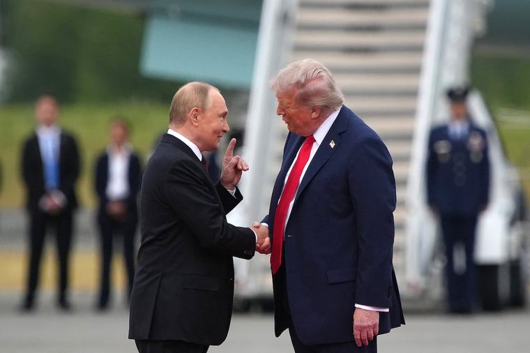 Betrayal by Luke Harding: A colourful, entertaining take on Trump, Russia and Ukraine