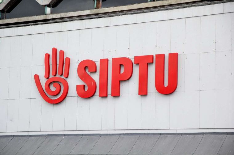 Siptu members vote in favour of strike action over public sector pay