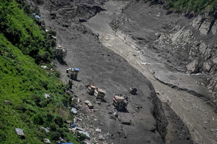 Nepal death toll rises to 469 as Irish citizens named