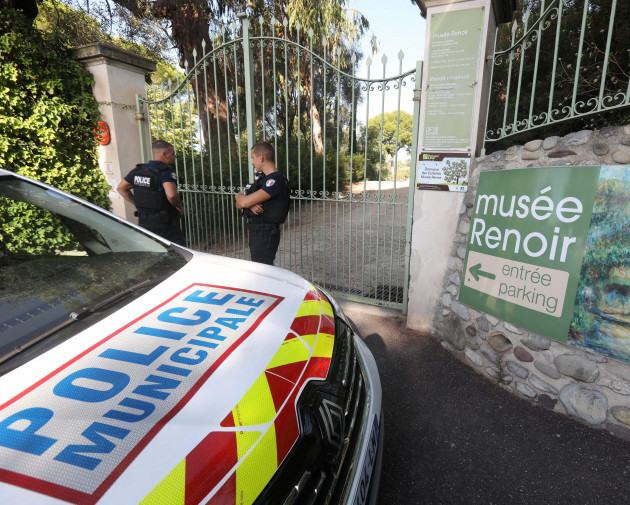 Artworks worth €9m stolen from Renoir Museum on French Riviera