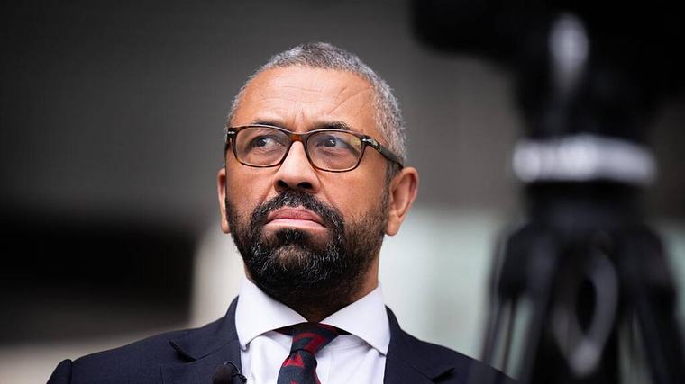 Cleverly quits shadow cabinet to run for London mayor
