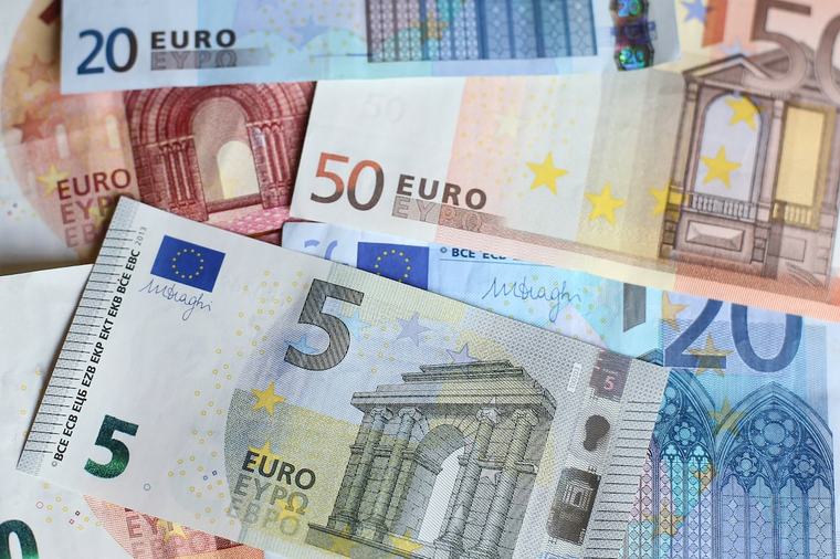 Tánaiste says Government does not ‘ignore’ advice of State’s spending watchdog