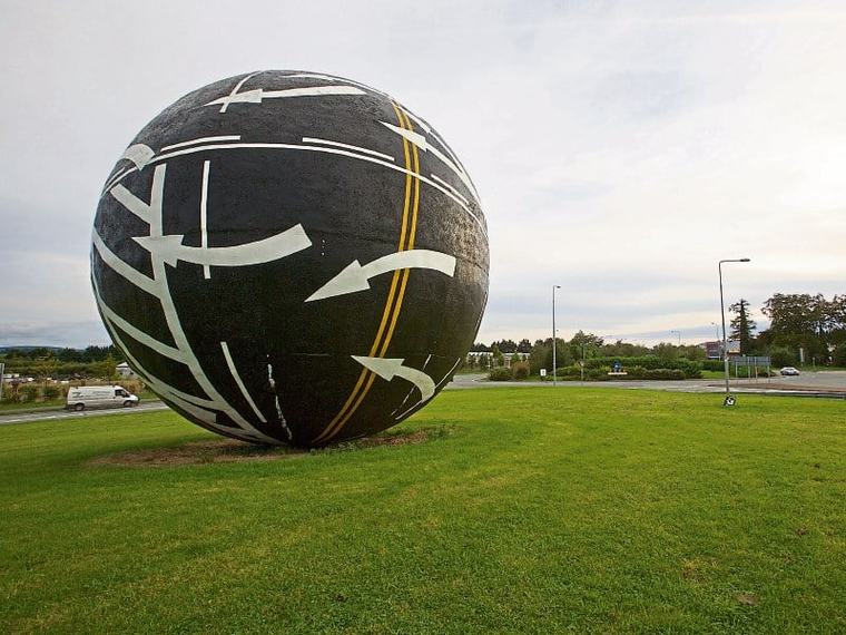 Kildare's dirty iconic Naas Ball on the M7 'needs a makeover'