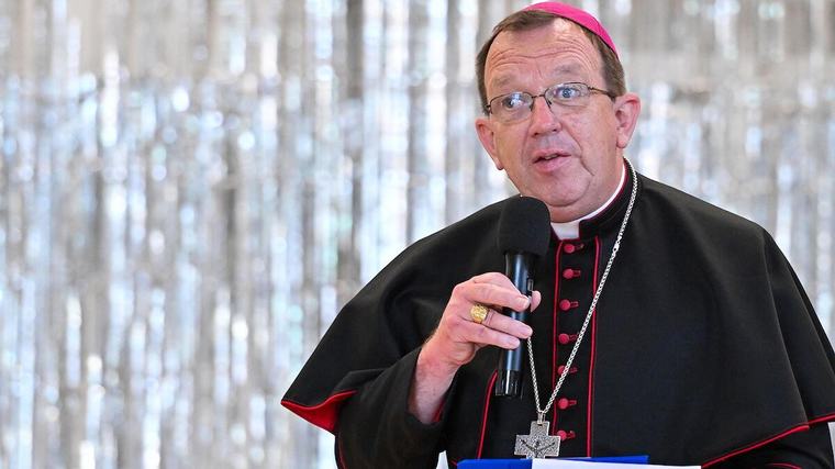 News Bishop of Meath encouraging 'modest celebrations' as sixth class students prepare for Confirmation 9 hours ago
