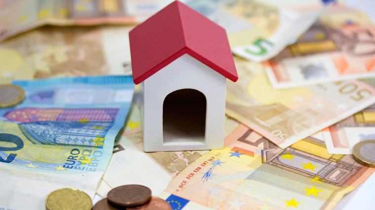 Single-parent families account for big chunk of mortgage-to-rent deals