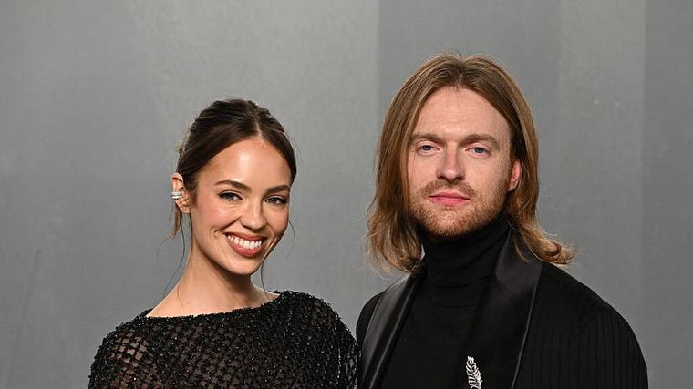 Singer Finneas O’Connell and YouTuber Claudia Sulewski are married