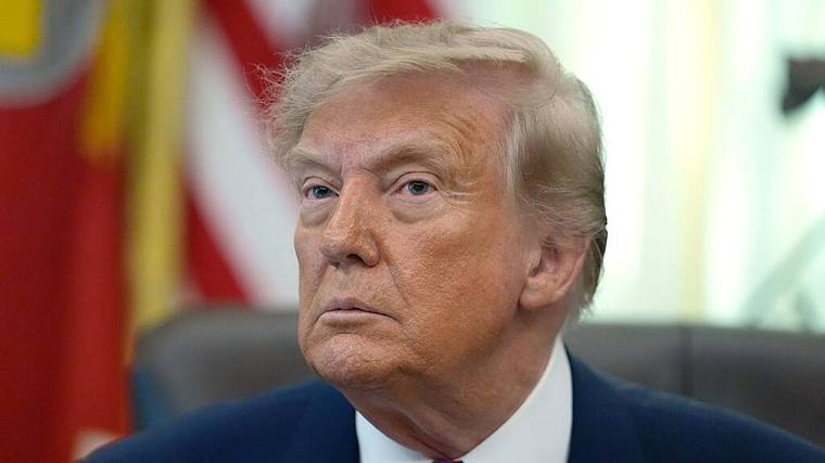 Trump signs order renaming Lake Ontario as ‘Lake America’ in US