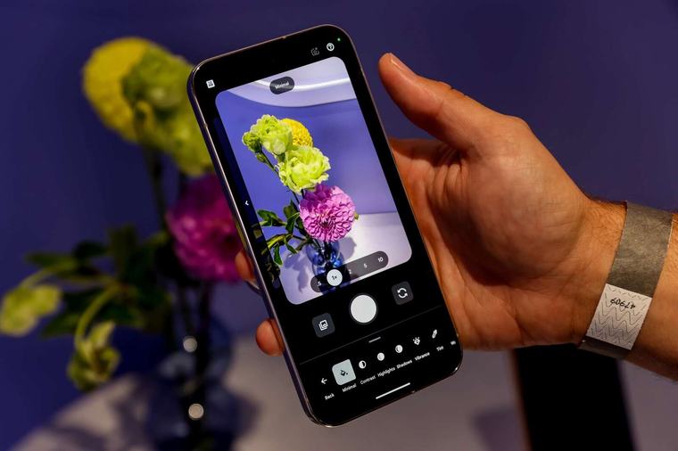 Review: Google plays it too safe with the Pixel 11